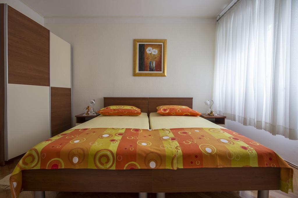 Dante Apartment Split Habitación foto